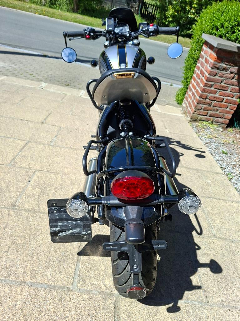 Triumph BobberBonneville série ICON 08/2025 seulement 600km, Motoren, 2 cilinders, Nieuw, ABS, Particulier