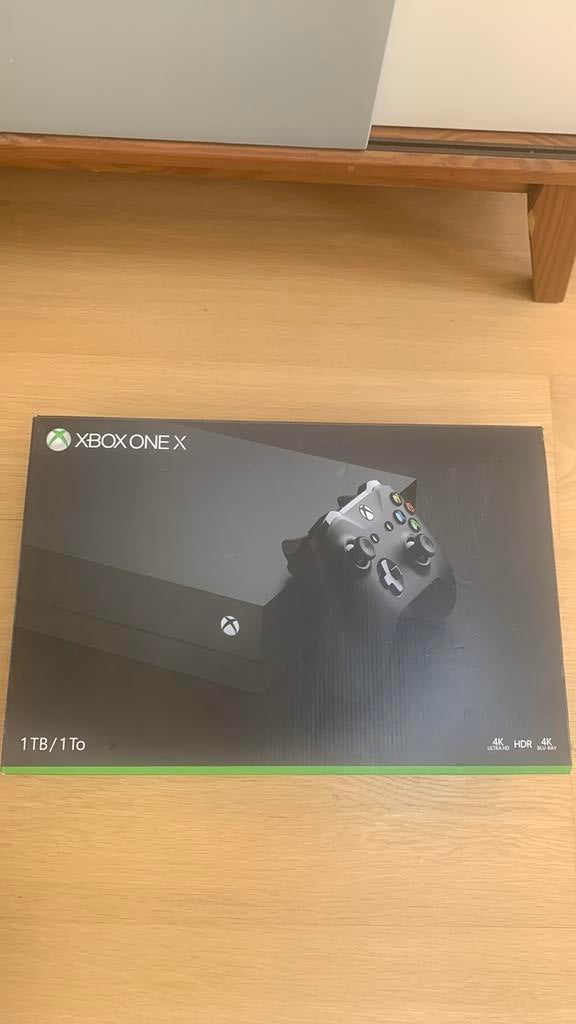 Xbox one X + 1-controller + 4 games, Games en Spelcomputers, Spelcomputers | Xbox One, Ophalen, Met games, Zo goed als nieuw, 1 TB