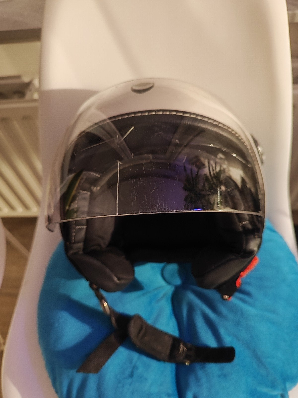 Helmo milano helm, Fietsen en Brommers, Brommerhelmen, Ophalen, Gebruikt, Small