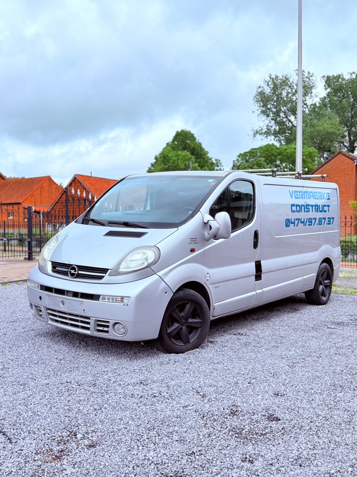 Opel vivaro 2.5dci lichte vracht 3zits 2500€, Auto's, Elektrische ramen, Opel, Particulier, Te koop