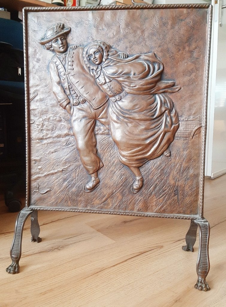 Écran de cheminée ancien en cuivre gaufré(coupledepatineurs), Enlèvement ou Envoi, Utilisé, Autres types