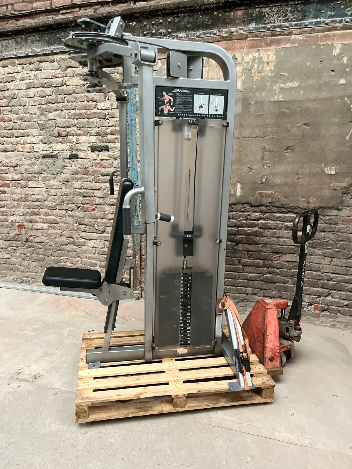 LifeFitness pro 2 stuks vliegen/achterdelt, Sport en Fitness, Ophalen of Verzenden, Zo goed als nieuw