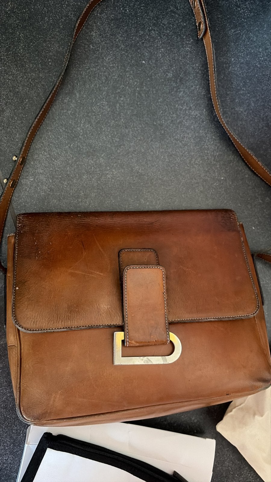 Delvaux poitier zeer slechte staat, Handtassen en Accessoires, Gebruikt, Bruin, Leer, Ophalen
