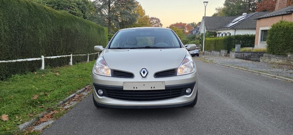 Renault Clio 1.6i Boîte Automatique, 82 kW, Bedrijf, Euro 4, Clio
