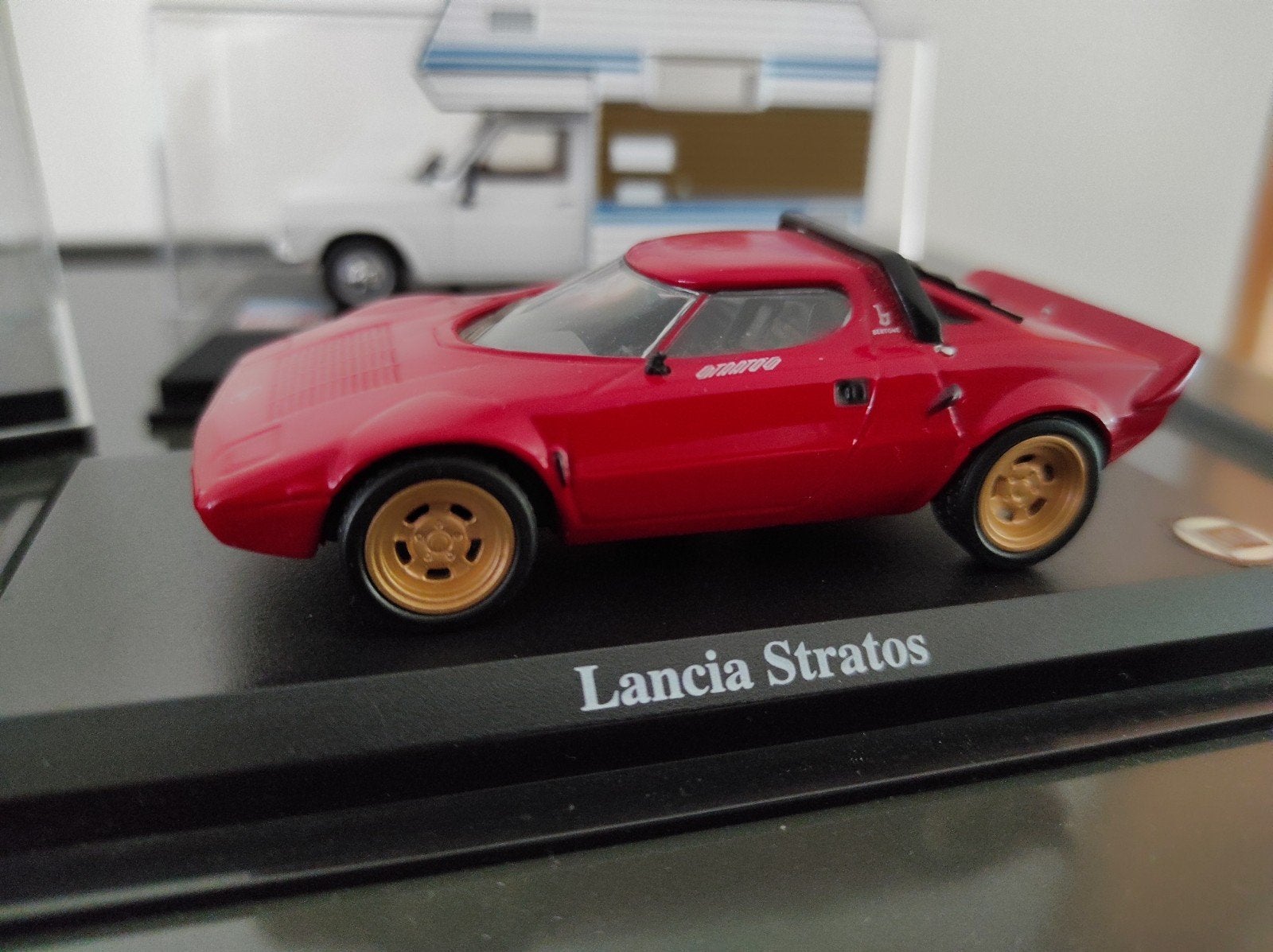Lancia Stratos rood 1:43 op display, Ophalen of Verzenden
