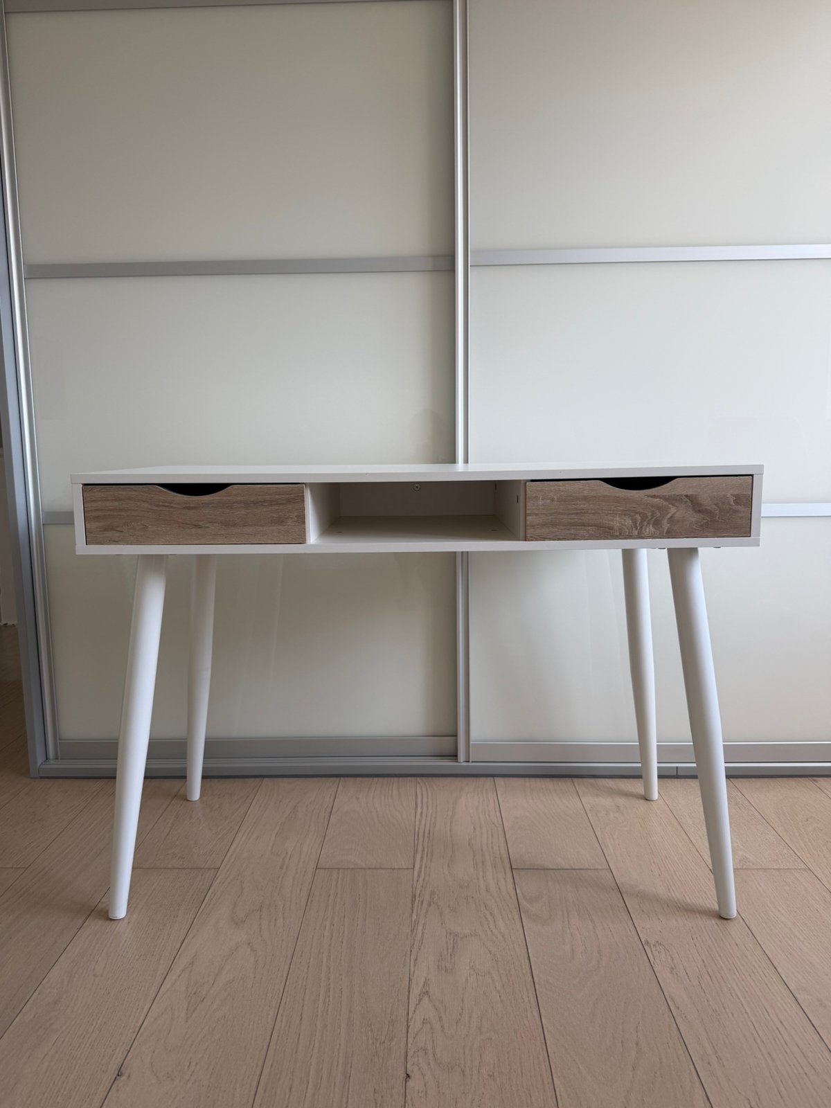 Bureau pour enfants, Enlèvement, Comme neuf