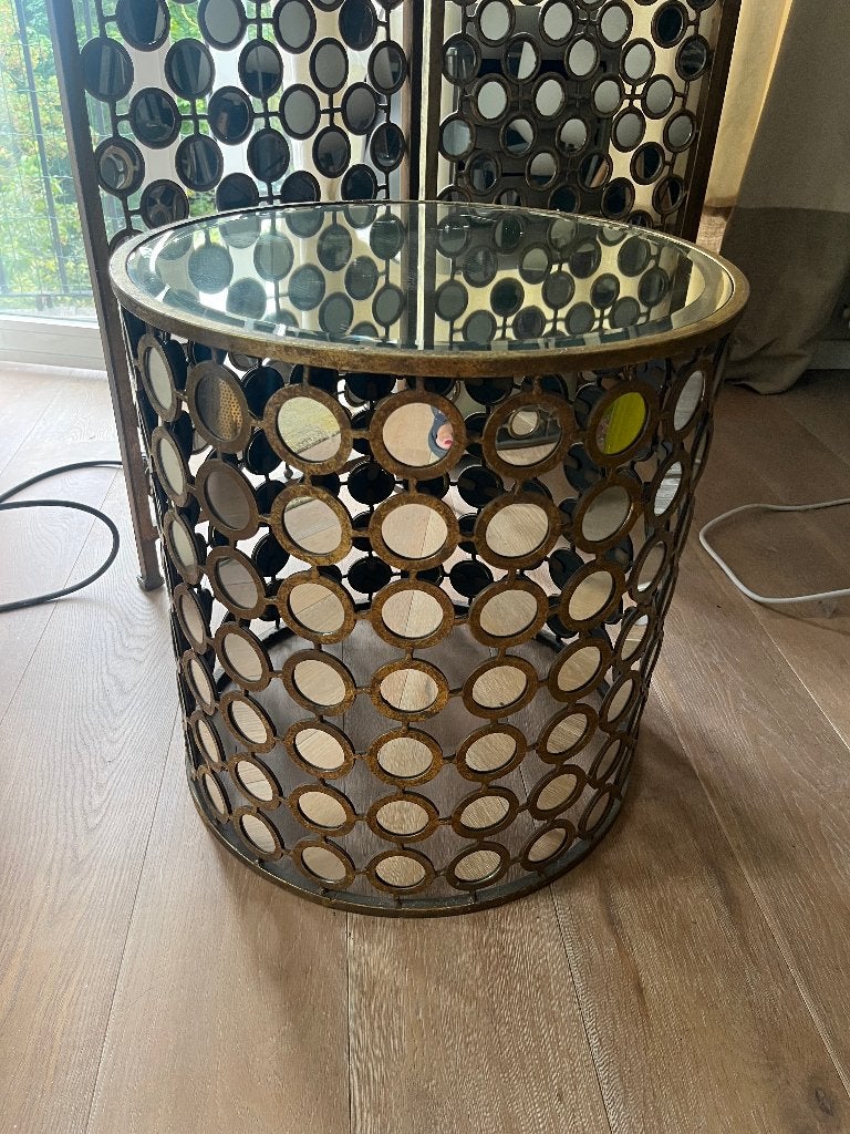 Ronde bijzettafel van gespiegeld en goudkleurig metaal, Antiek en Kunst, Ophalen