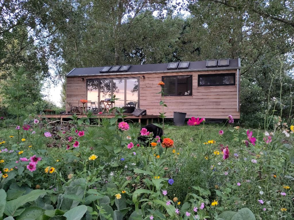 Tiny House chaleureuse à vendre (10,5m), Jusqu'à 2