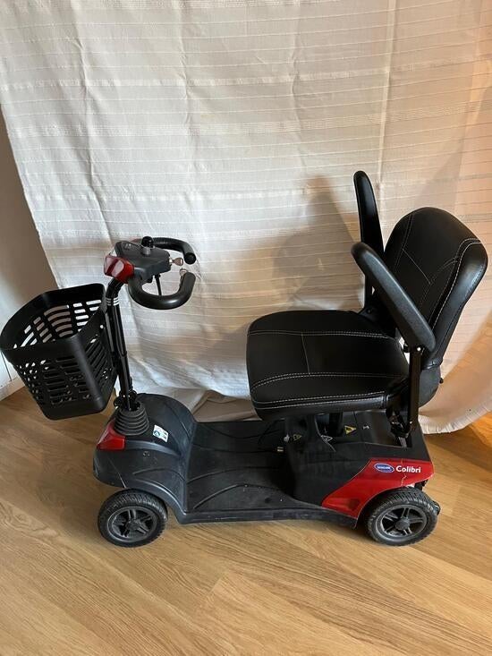 Scootmobiel in nieuwstaat, Ophalen, Invacare