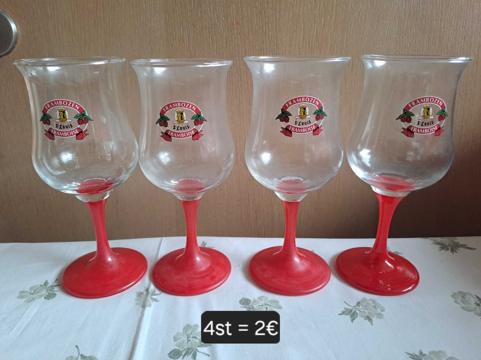 St.Louis kriekglazen 4stuks voor 2€, Enlèvement