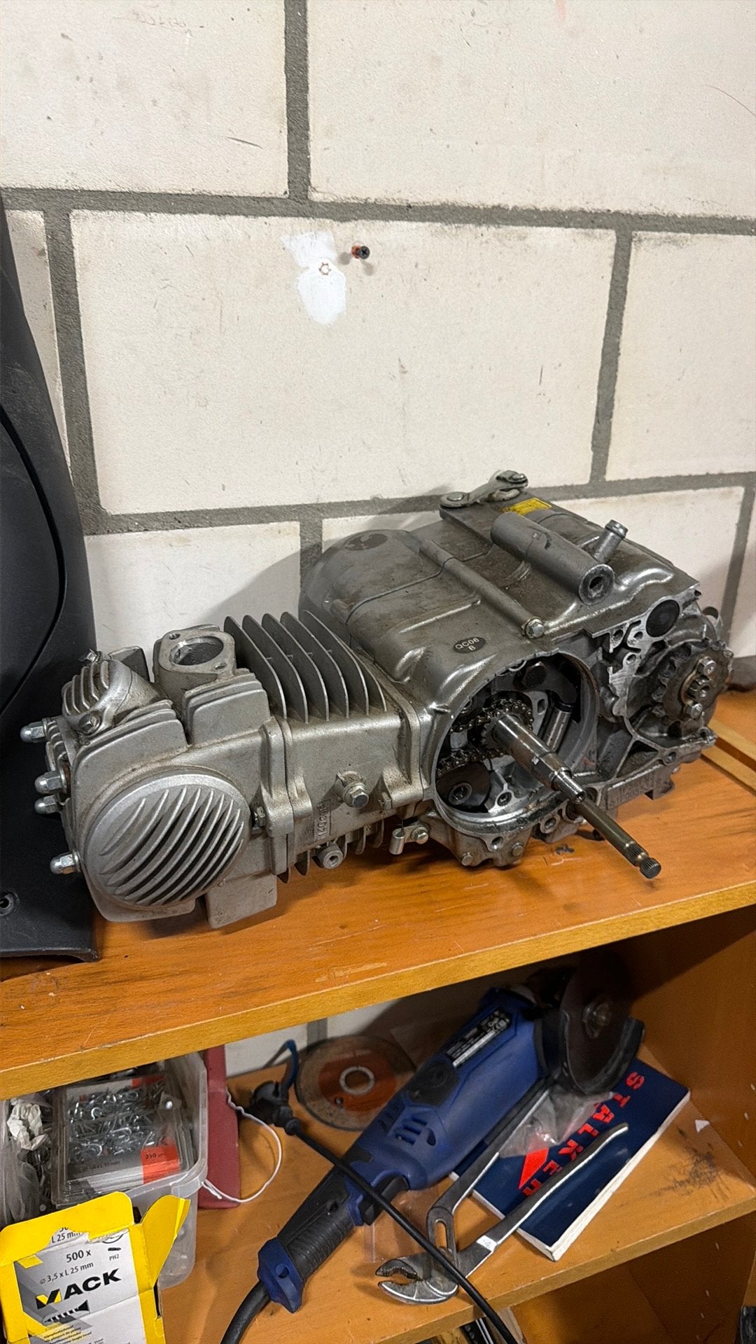 140cc, Enlèvement, Comme neuf