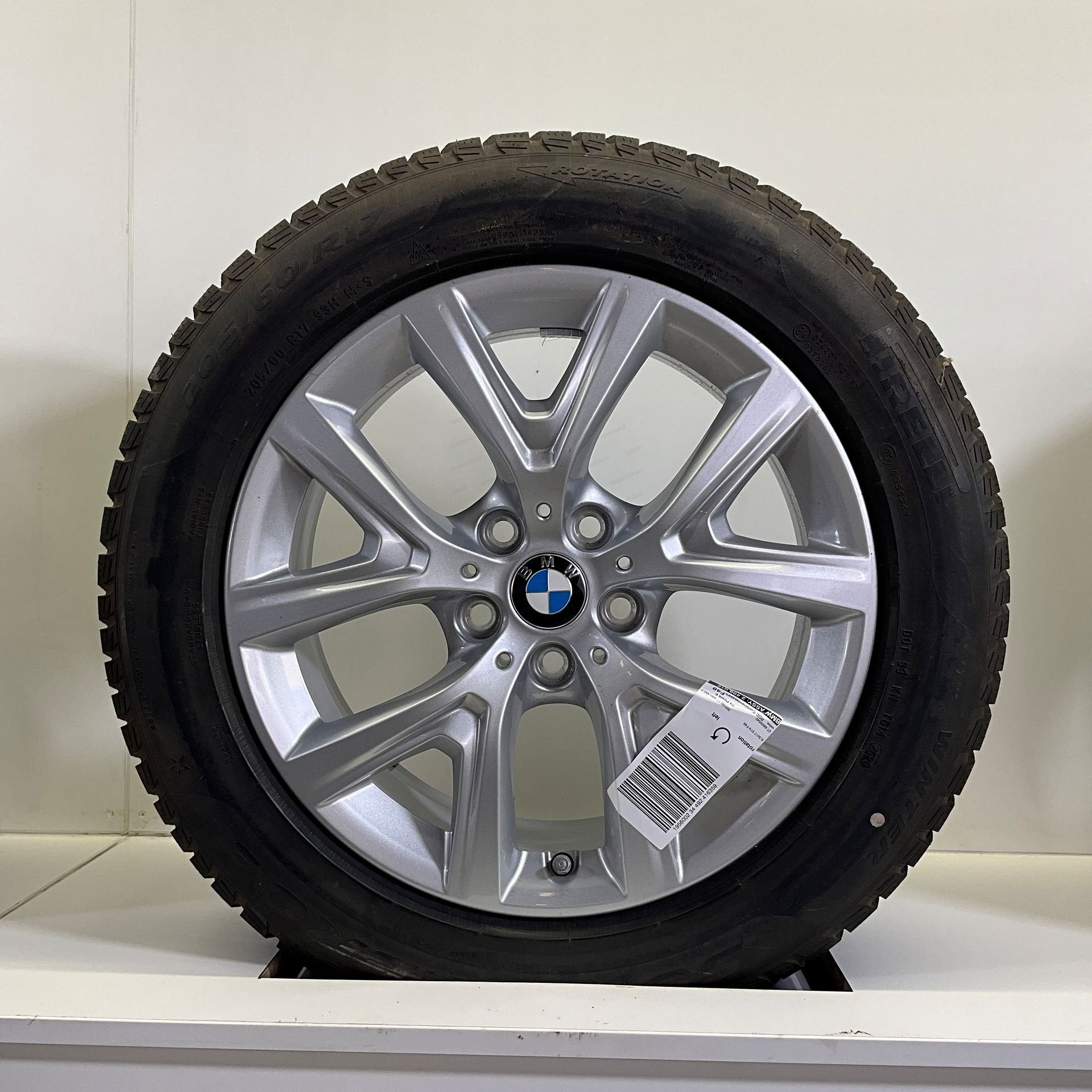BMW X1 F48 X2 F39 SET VELGEN + WINTERBANDEN 17 INCH ORIG. 57, Auto-onderdelen, Gebruikt, -, -, Banden en Velgen