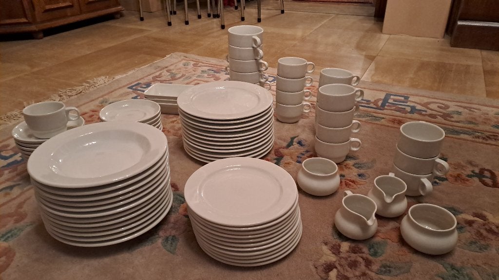 Wit servies, Huis en Inrichting, Keuken | Servies, Bord(en), Ophalen