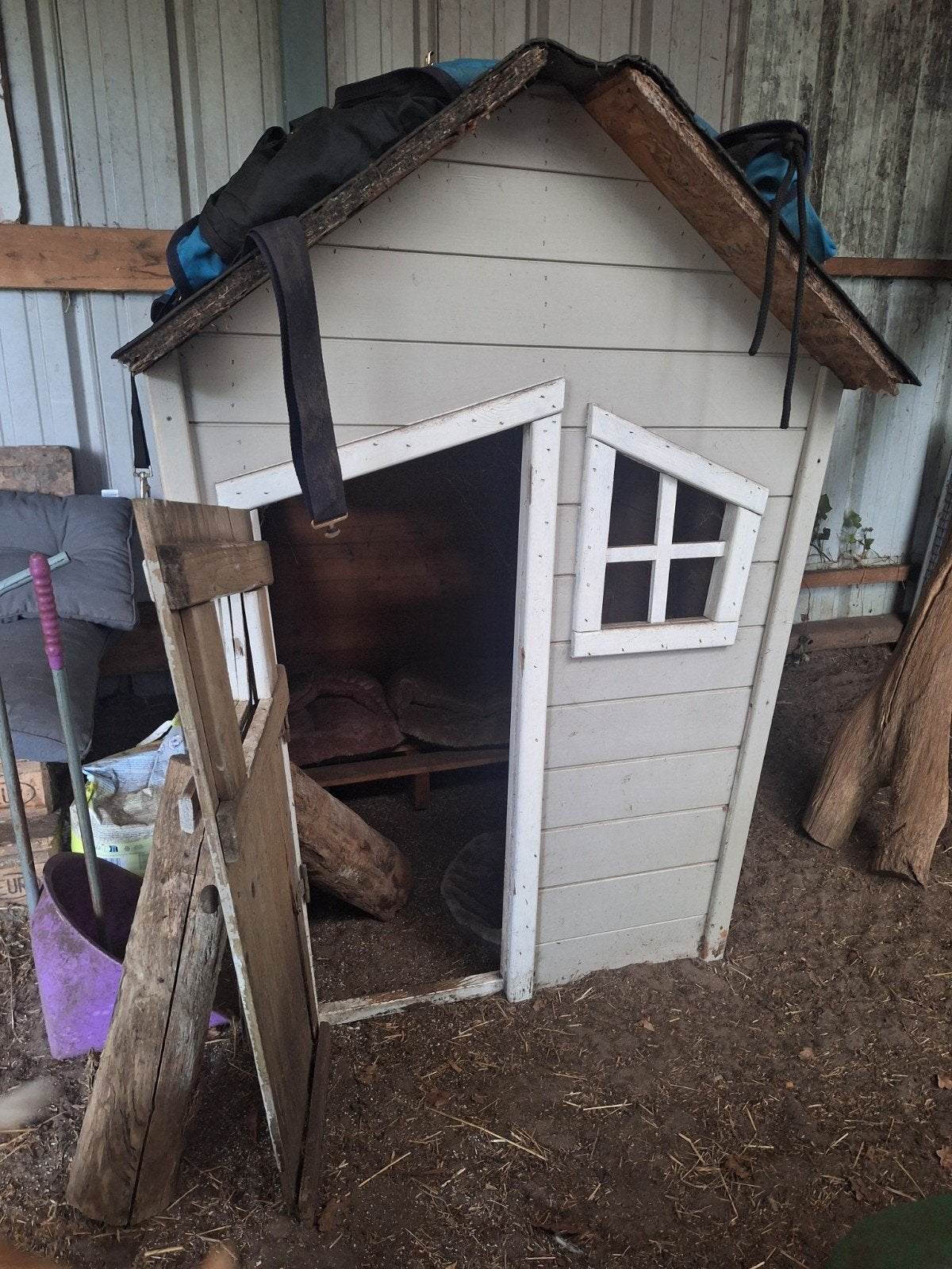 speelhuisje/kippenhok/kattenhuisje, Ophalen, Gebruikt
