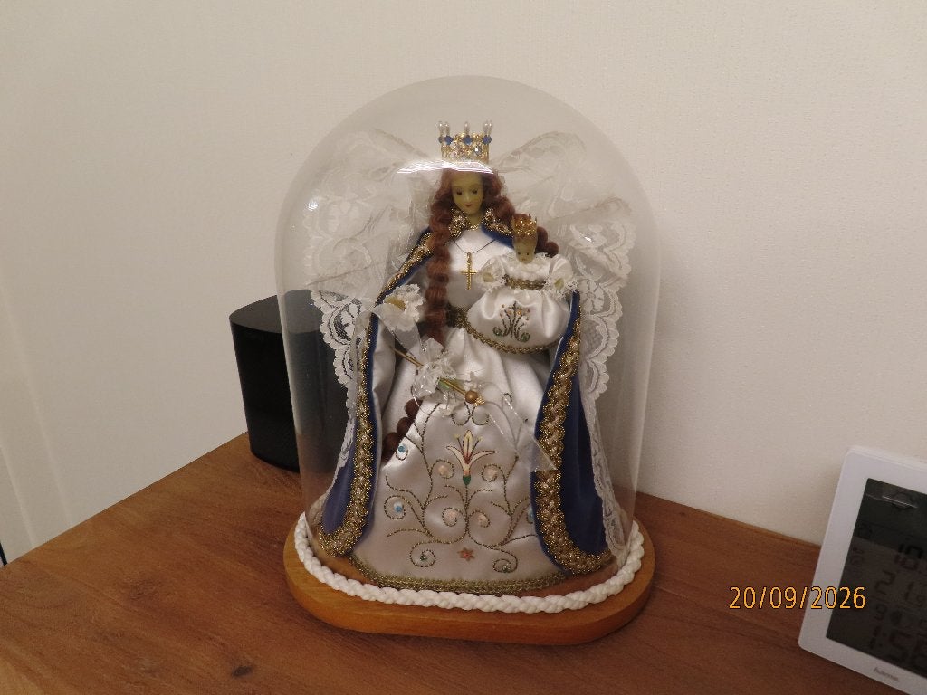 Mariabeeld met Jezus onder globe, Antiek en Kunst, Ophalen