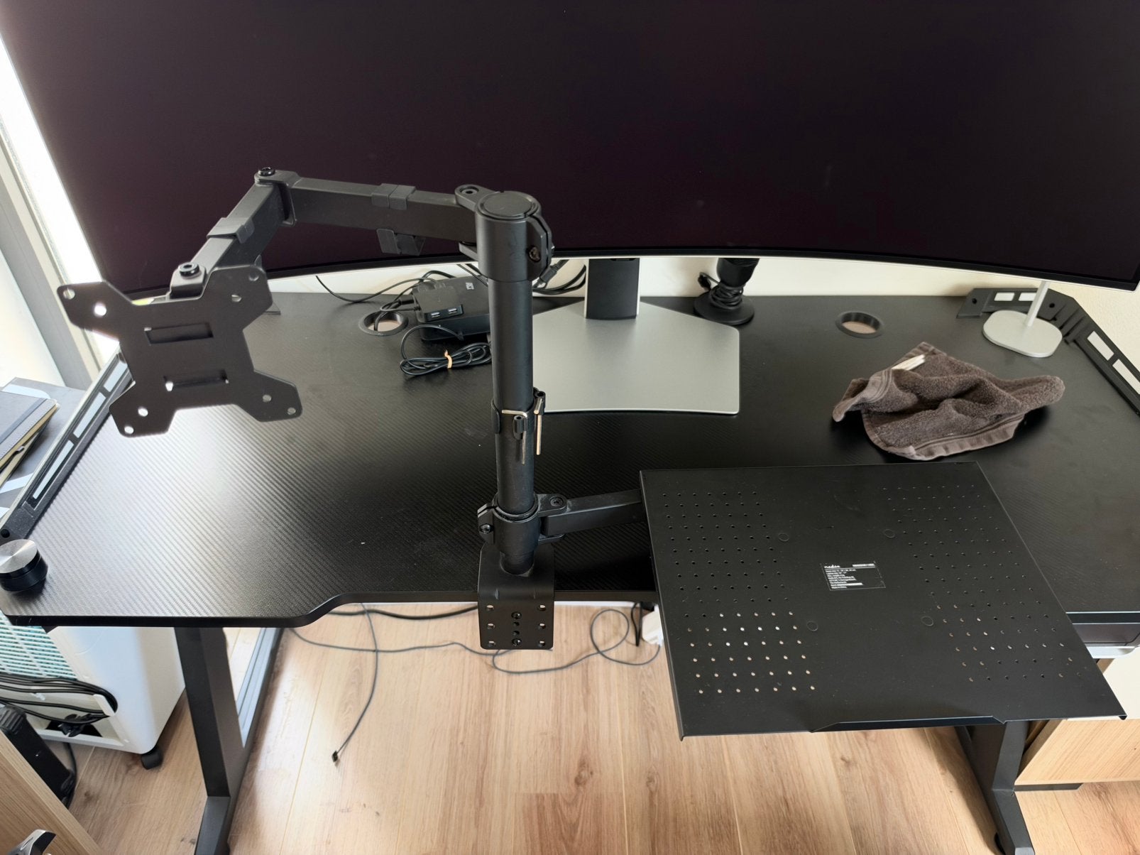 Monitorarm met laptopplateau laptopsteun, Ophalen of Verzenden, Zo goed als nieuw