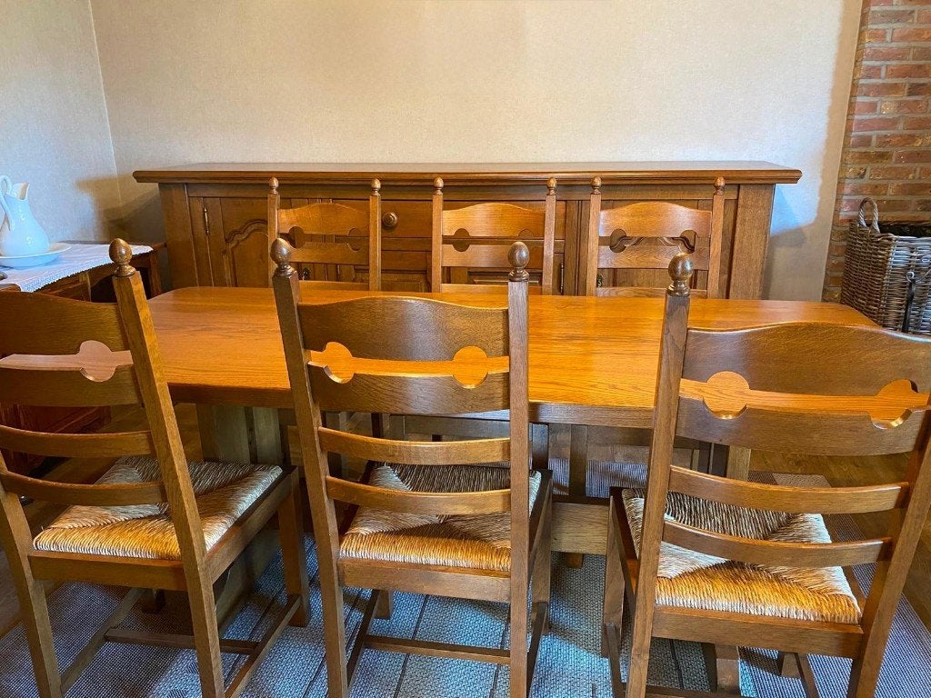 Eetkamer in zeer goede staat, Huis en Inrichting, Ophalen, Gebruikt, Klassieke stijl, 4 tot 6 stoelen