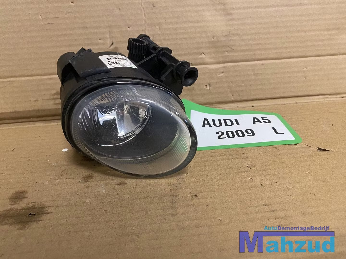 AUDI A5 8TLinks mistlamp 2007-2016, AUDI AG, Auto-Union-Strasse 1
85045  Ingolstadt, DE, Audi, Utilisé