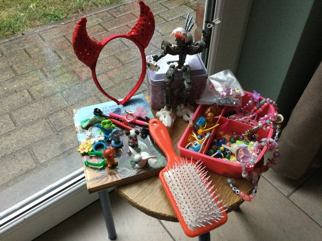 LOT DE DIVERS ACCESSOIRES, JEUX, LIVRE......., Enlèvement ou Envoi