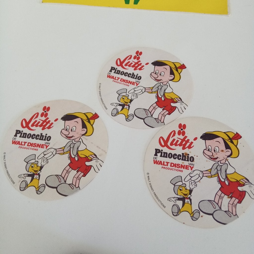 AUTOCOLLANTS WALT DISNEY LUCKY PINOCCHIO, Enlèvement ou Envoi