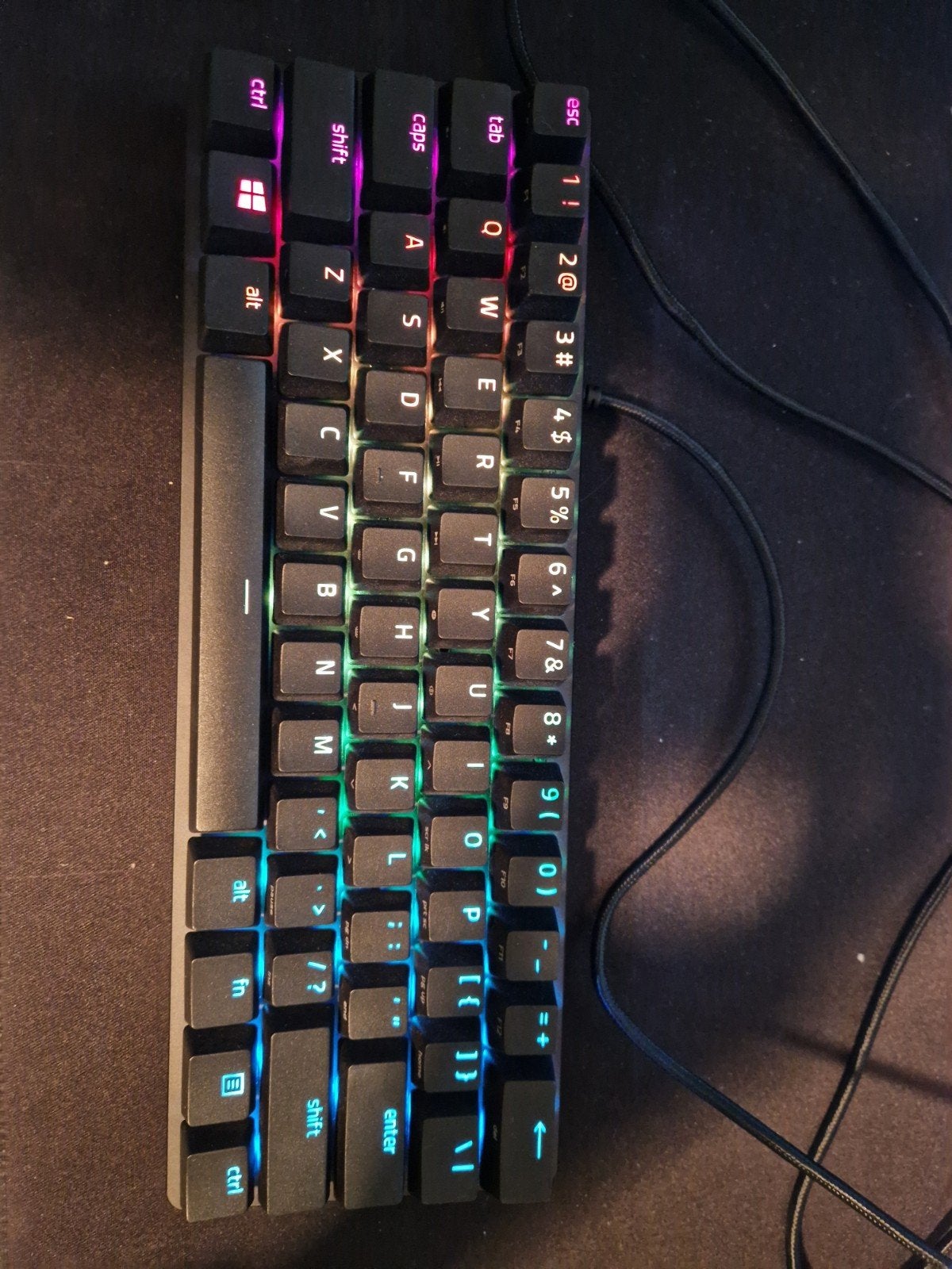 Razer Huntsman Mini – Razer Red Switches, Computers en Software, Toetsenborden, Ophalen