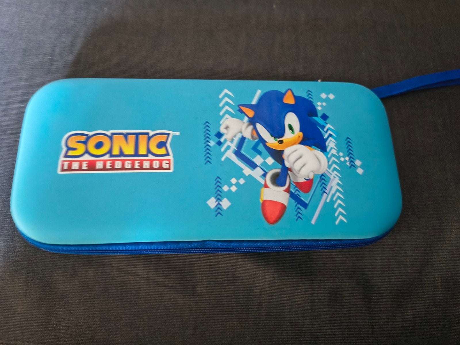 Sonic the hedgehog Sega Og Nintendo switch case, Consoles de jeu & Jeux vidéo, Consoles de jeu | Nintendo Portables | Accessoires