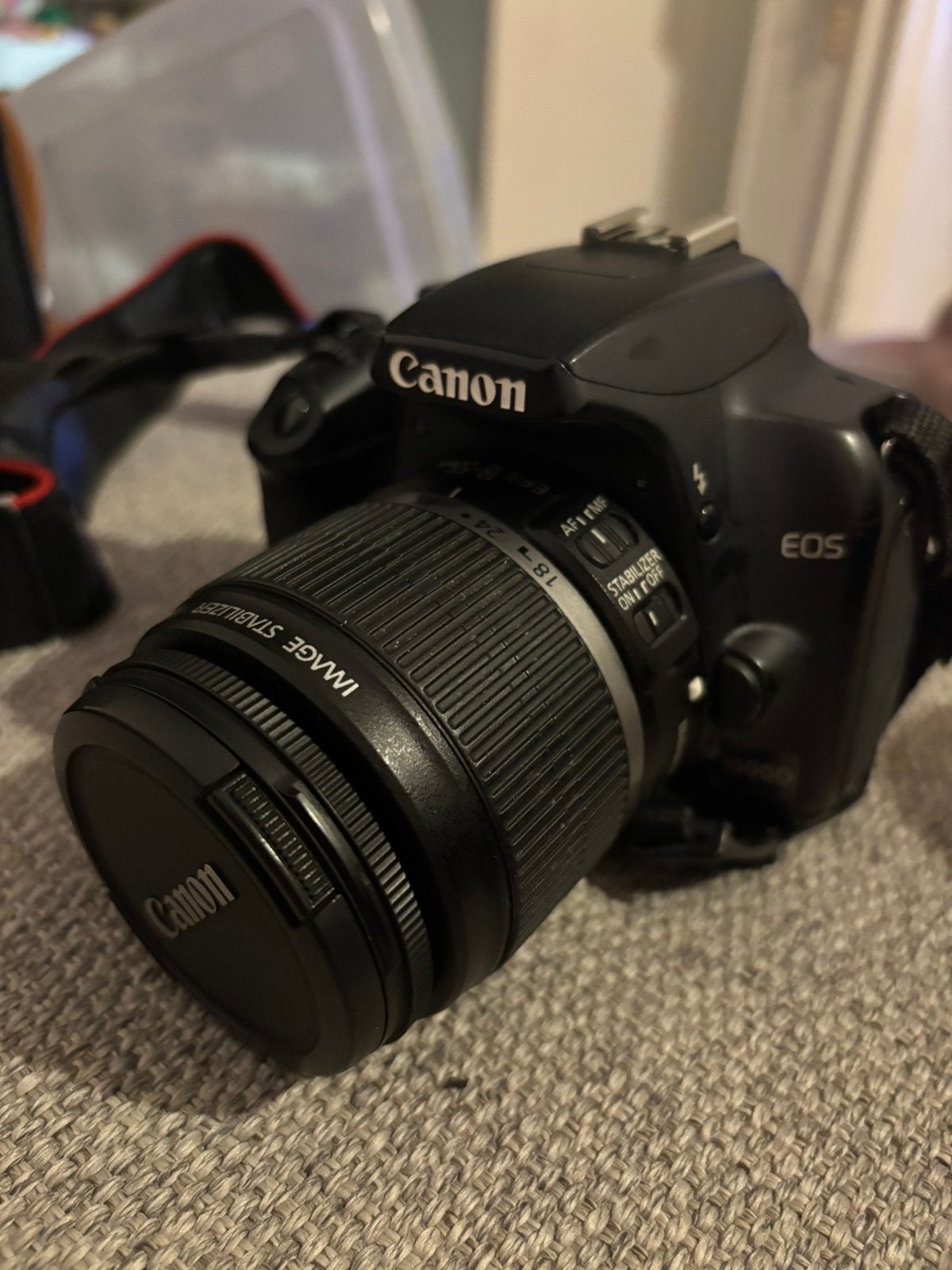 Canon Eos 1000D met 18-55mm lens, Enlèvement, Comme neuf, Canon
