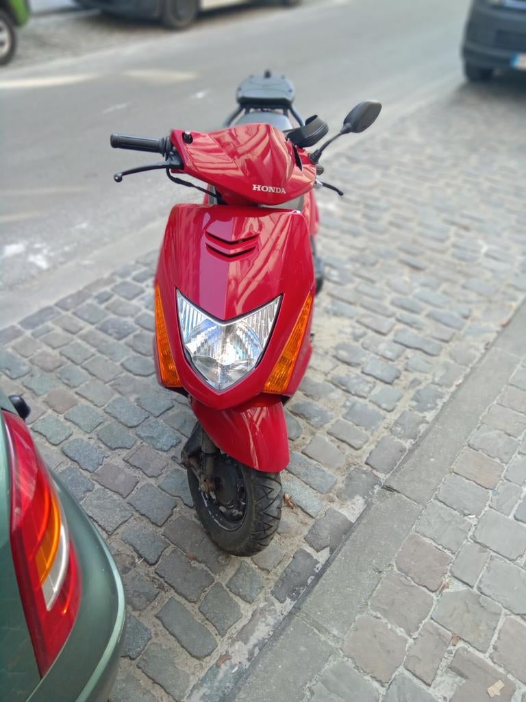 Honda lead scv100 classe A, Fietsen en Brommers, Ophalen, Gebruikt, Overige modellen, Klasse A (25 km/u)