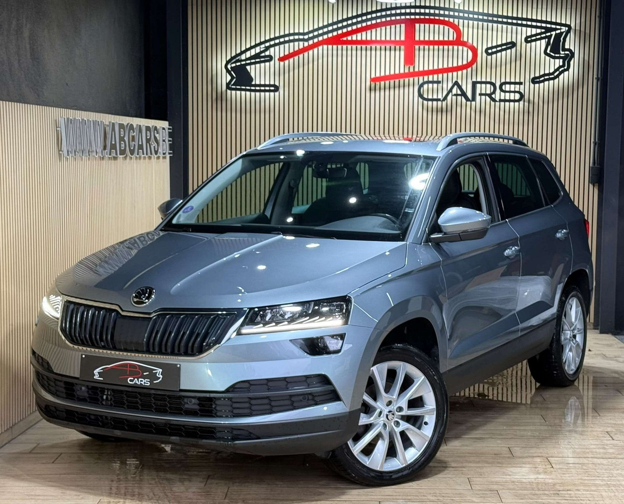 Skoda Karoq 1.5 TSI ACT Sportline DSG * GARANTIE 12 MOIS * 1, Auto's, Automaat, Karoq, Bedrijf, 5 zetels