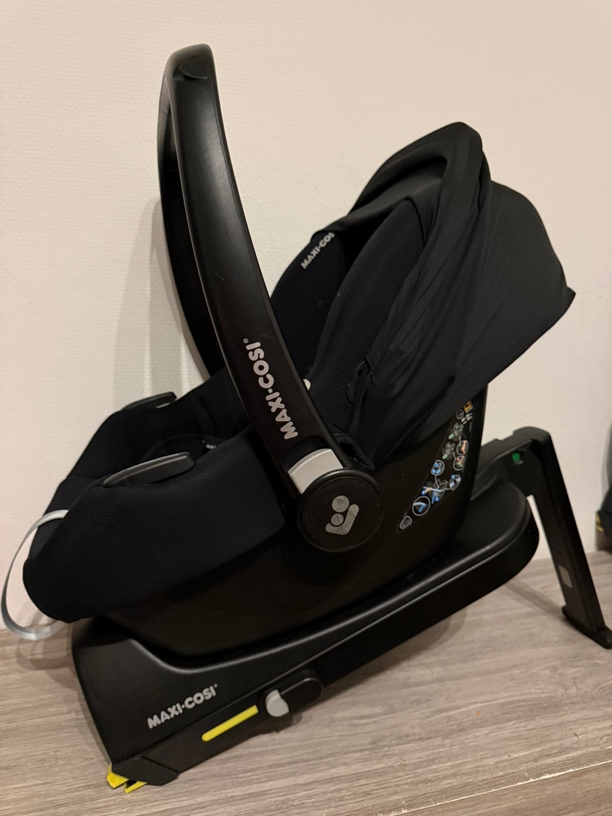 Set Maxi-cosi autostoel + base, Ophalen, Autogordel of Isofix, Zo goed als nieuw, 0 t/m 13 kg