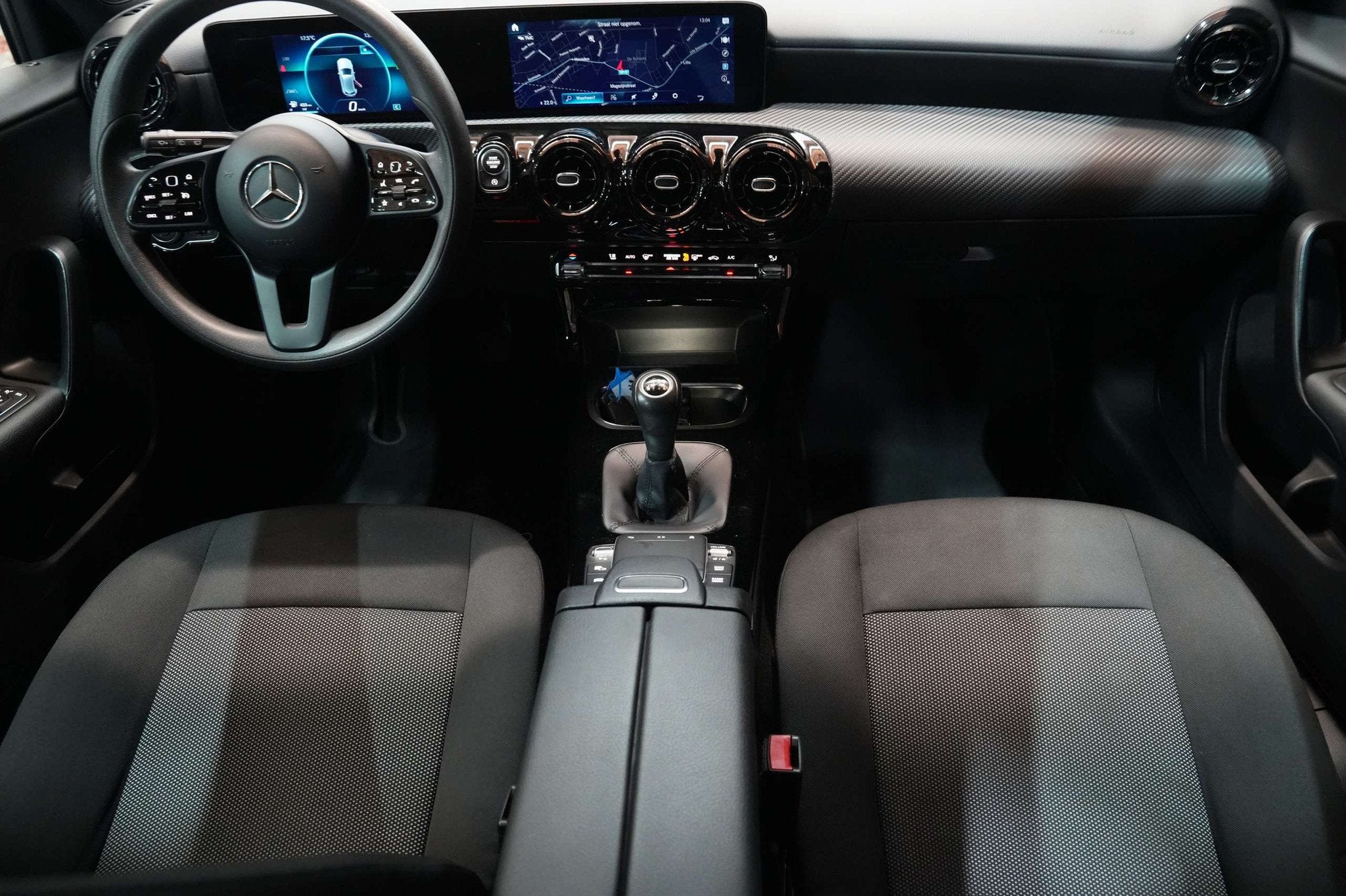 Mercedes-Benz A 160 Benzine Prof Navi Camera EURO 6d Garanti, Lichtsensor, Stof, Gebruikt, 4 cilinders