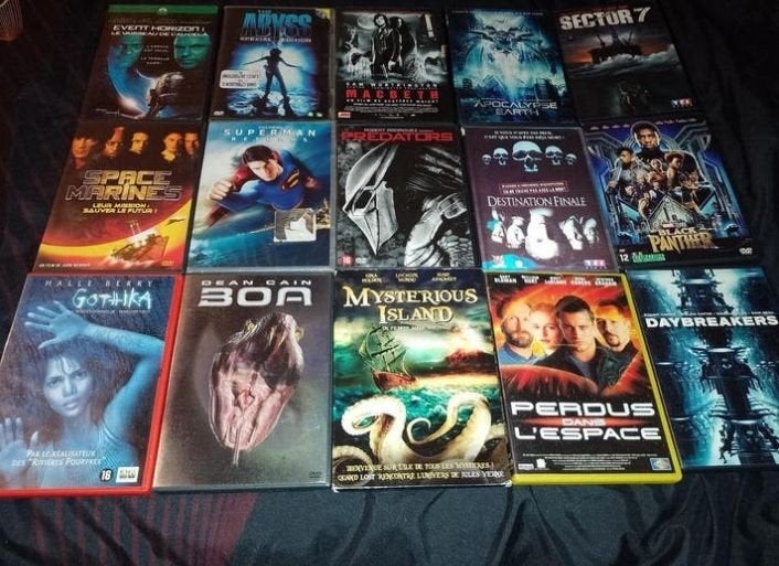 A vendre 90 dvd films Fictions, CD & DVD, Enlèvement ou Envoi, Néerlandais, Comme neuf, Comprend un boîtier