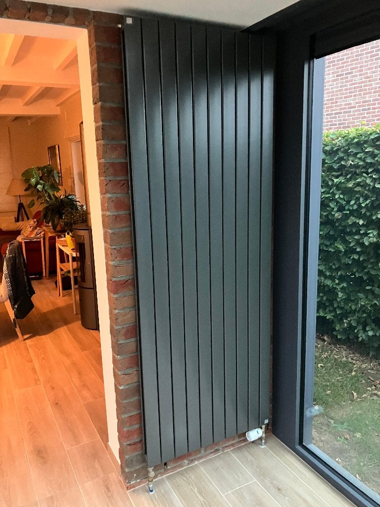 Radiateur vertical Zenhder, Bricolage & Construction, 800 watts ou plus, Comme neuf, Enlèvement, 80 cm ou plus