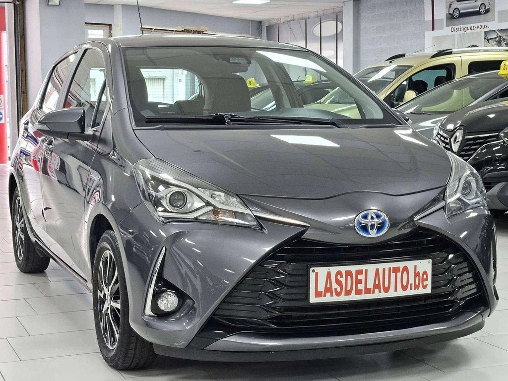 Toyota Yaris 1.5i Hybrid Auto CAMERA Clim Auto Cruise Blueto, Argent ou Gris, Achat, Euro 6, Entreprise
