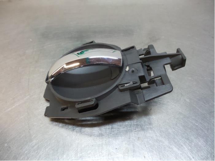 Portiergreep 2Deurs links van een Citroen C2 (C2 03-), Auto-onderdelen, Carrosserie, Gebruikt, -, Ophalen of Verzenden, -