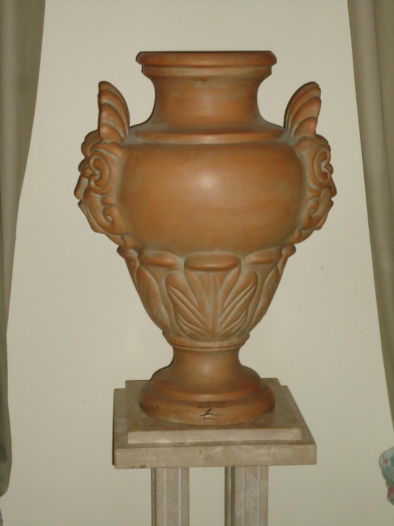 Arts decoration grand vase medicis terre cuite-Paolo Marioni, Enlèvement ou Envoi, Fait main, Autres sujets, 50 - 100 cm