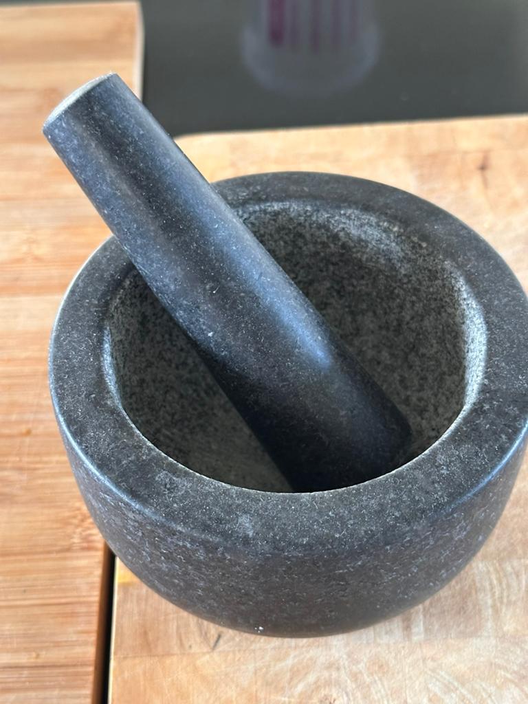 Vijzel, Maison & Meubles, Cuisine | Ustensiles de cuisine, Enlèvement ou Envoi, Comme neuf