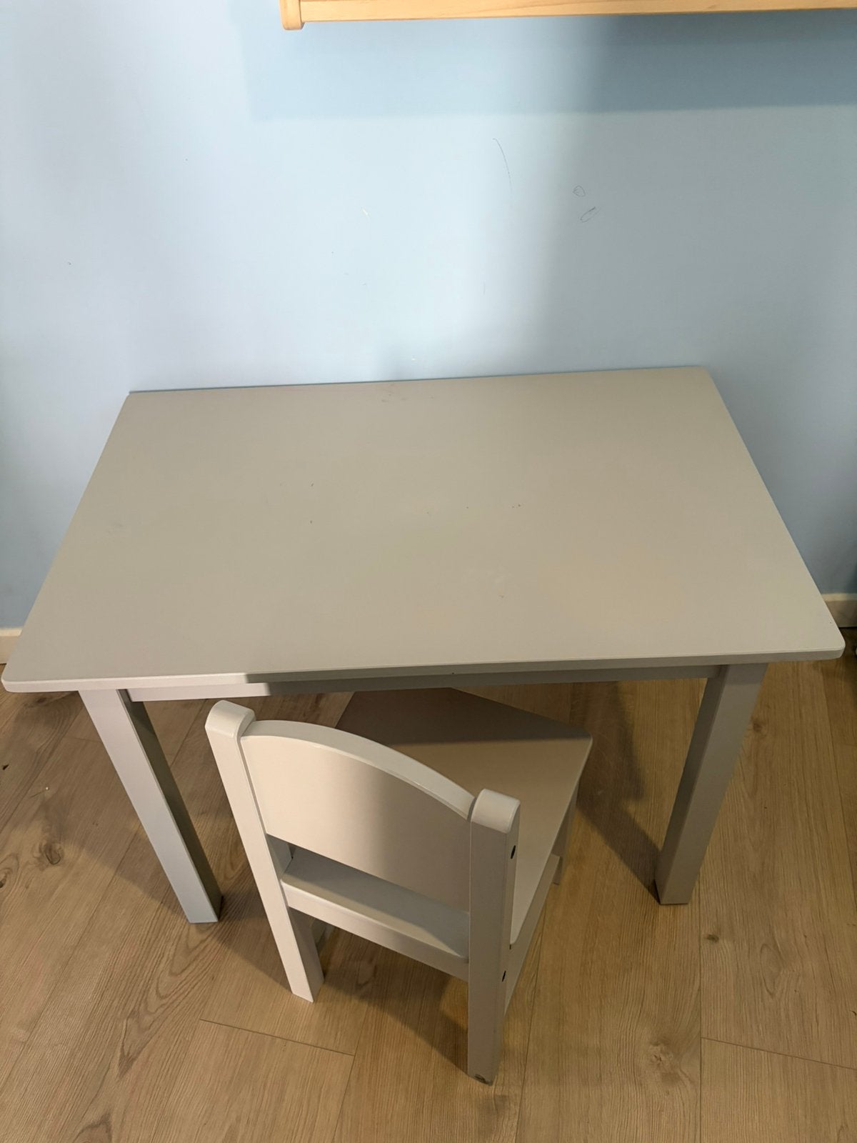 petite table et petite chaise IKEA, Enfants & Bébés, Enlèvement, Comme neuf