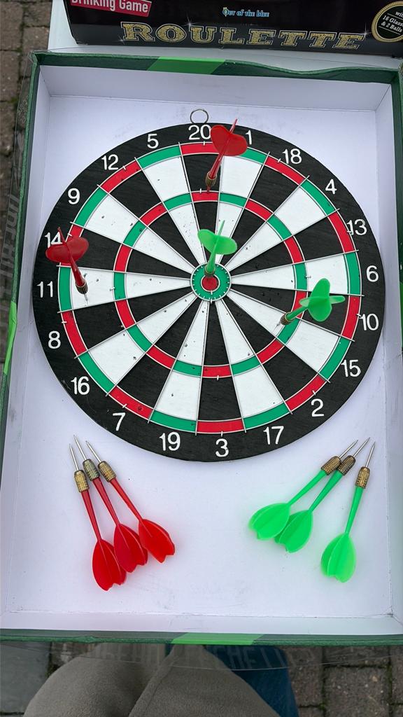 Dartsbord met 10 pijlen, Sport en Fitness, Darts, Ophalen, Gebruikt, Dartbord