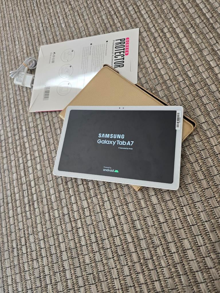 Te koop samsung galaxy tablet met simkaart, Computers en Software, Ophalen of Verzenden