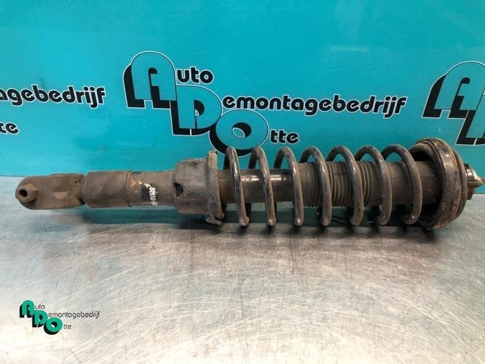 Barre amortisseur arrière droit d'un Honda Civic (Civic 92-, Honda, -, 3 mois de garantie, Utilisé
