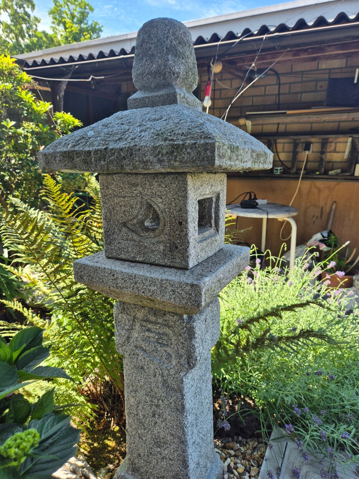 Authentieke Japanse pagode in graniet, Enlèvement