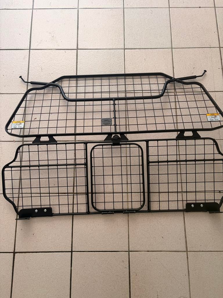 Grille separation de coffre Land rover ORIGINAL !!, Autos : Divers, Grille pare-chien, Enlèvement, Comme neuf