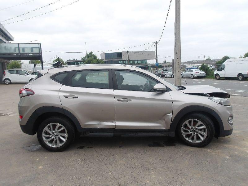 HYUNDAI TUCSON IX 35 BENZINE 04-18, Auto's, Hyundai, https://public.car-pass.be/vhr/b2d22637-536a-48b1-acab-19ba3c0ec86d, Cruise Control