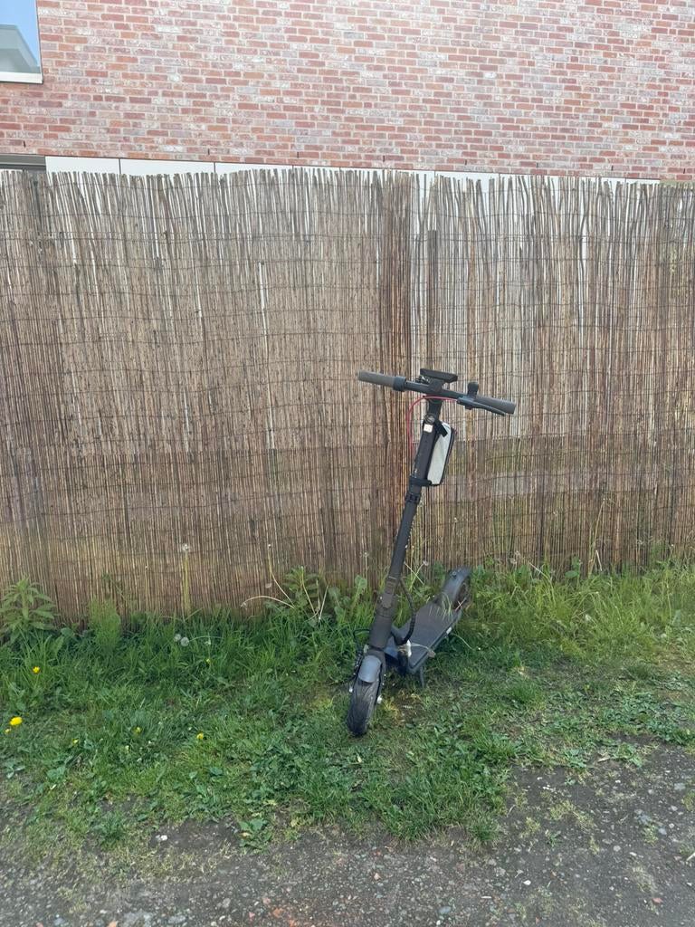 NAVEE V40 Elektrische Step – op te knappen / onderdelen, Fietsen en Brommers, Ophalen, Gebruikt, Elektrische step (E-scooter)