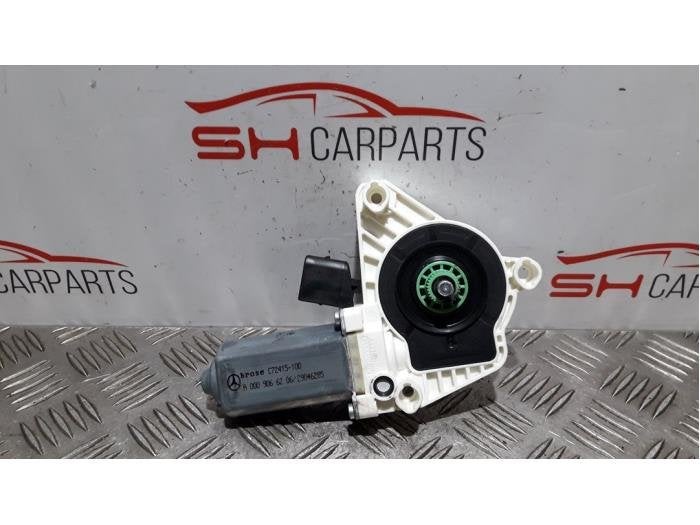 Moteur de vitre portière d'un Mercedes C-Klasse, 3 mois de garantie, Utilisé, -, -