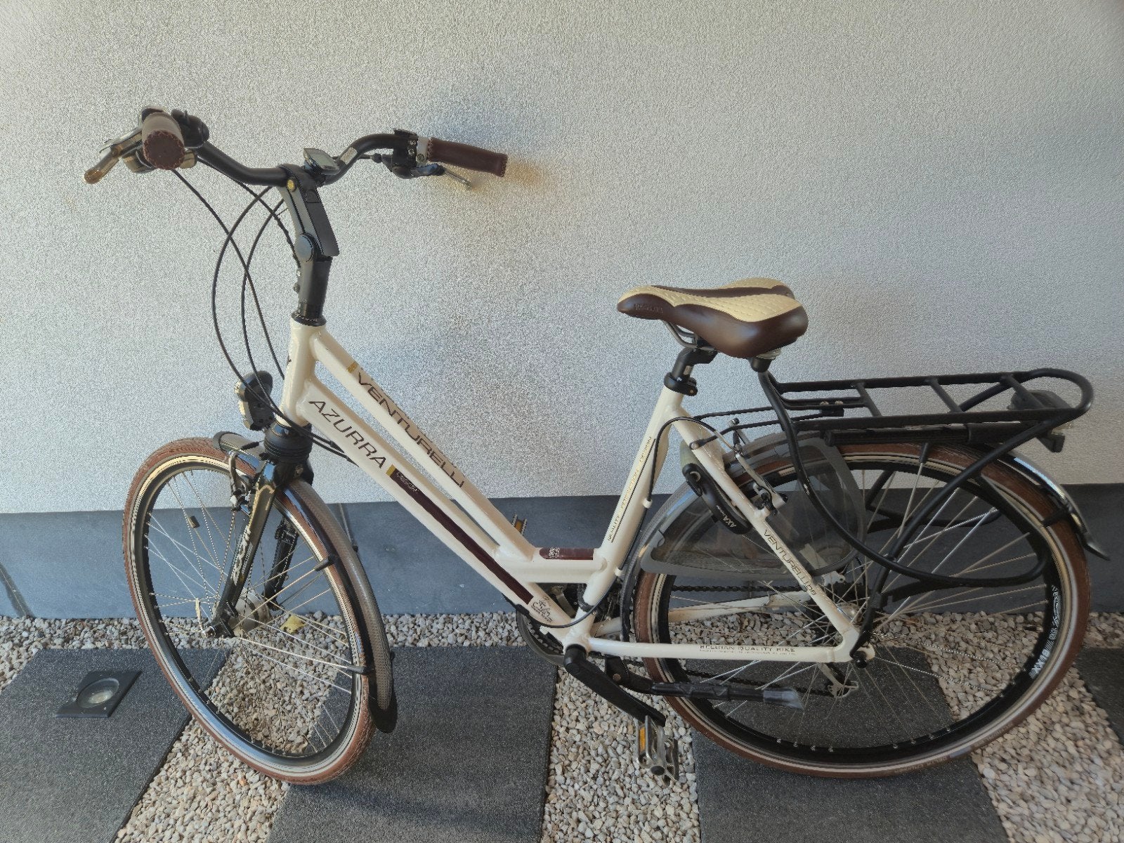 Prachtige damesfiets Venturelli !, Ophalen, Zo goed als nieuw, Versnellingen
