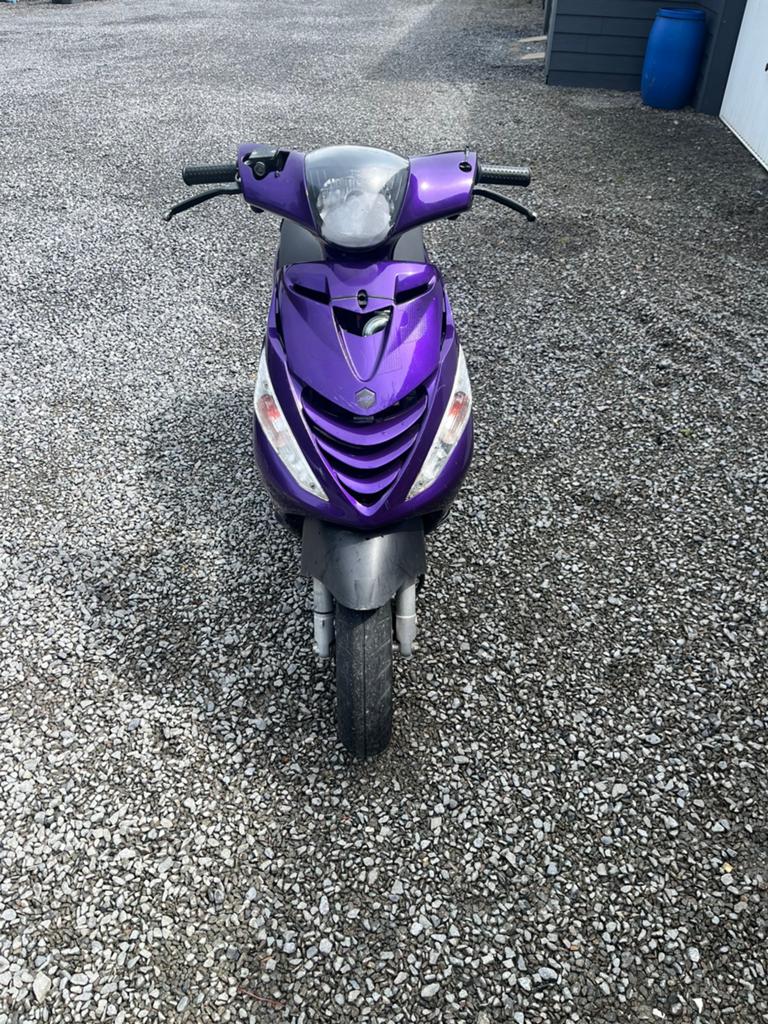 Zip iget a klasse euro 5, Fietsen en Brommers, Ophalen, Zip, Klasse A (25 km/u), Zo goed als nieuw