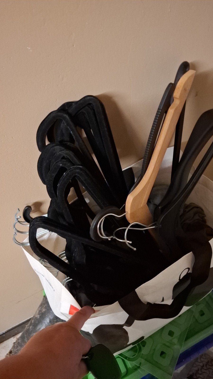 gratis kapstokken Tielt, Kleding | Dames, Kledinghangers, Ophalen