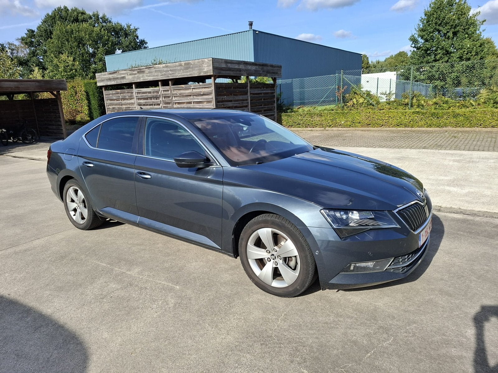 Skoda Superb, Autos, Boîte manuelle, Noir, 5 portes, Particulier